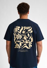 Petrol Industries BACK PRINT OCEANFRONTVIEW - Tricou cu imprimeu - navy blue