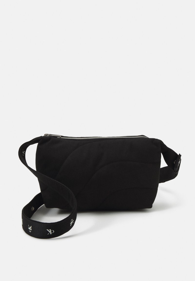 Calvin Klein Jeans ULTRALIGHT SHOULDER BAG Borsa a mano black/nero