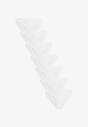 Fehér pamut alsónadrágok átlós vonalba rendezve, klasszikus szabással, puha tapintással és apró masni díszítéssel elöl.