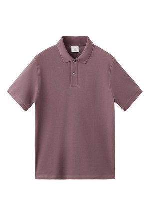 Polokošeľa s krátkym rukávom v farbe mauve s dvoma gombíkmi a klasickým golierom, zobrazená naspodku na bielom pozadí.