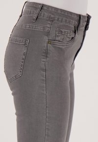 Niet geselecteerd, grijs