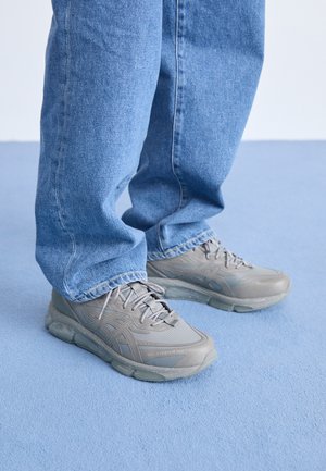 GEL-QUANTUM 360 VIII UTILITY UNISEX - Baskets basses - clay grey/cement grey