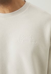 Under Armour ICON CREW - Sweatshirt - summit white