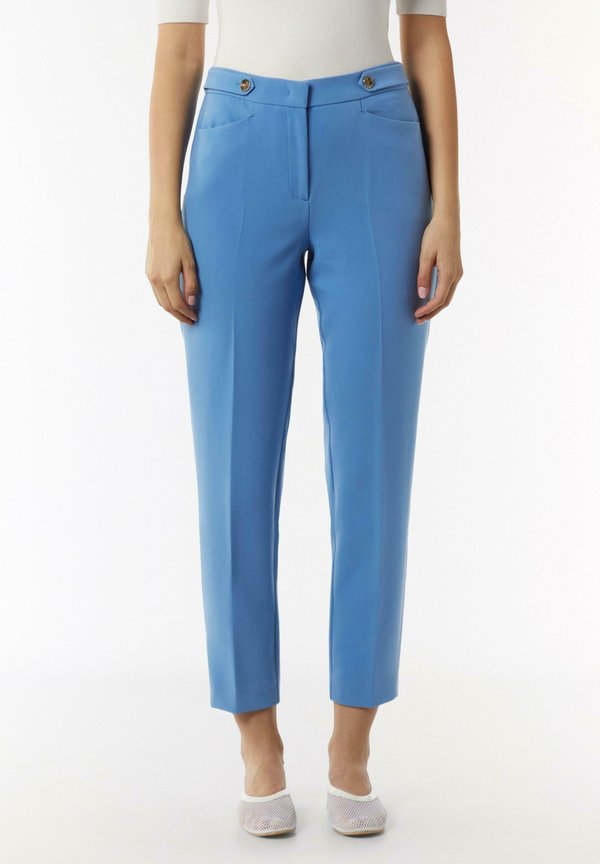 ELEGANTE MIT RIEGEL UND KNOPF - Stoffhose - blau