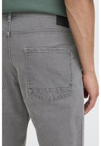 Solid SDPAYDO REGULAR FIT - Traperice ravnih nogavica - grey denim