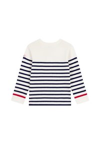 Hvit langermet genser med marineblå horisontale striper og røde detaljer på mansjettene. Ribbestrikket tekstur, rund halslinning og minimalistisk design.