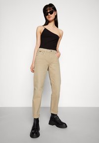 G-STAR KATE  - Calças de ganga de perna direita - worn in berge