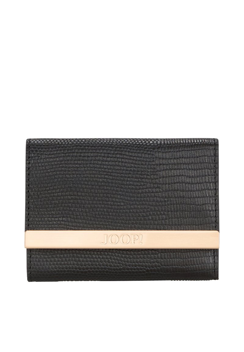 Czarny teksturowany portfel wykonany ze skóry z metalowym akcentem w kolorze złotym, z logo i smukłym designem.