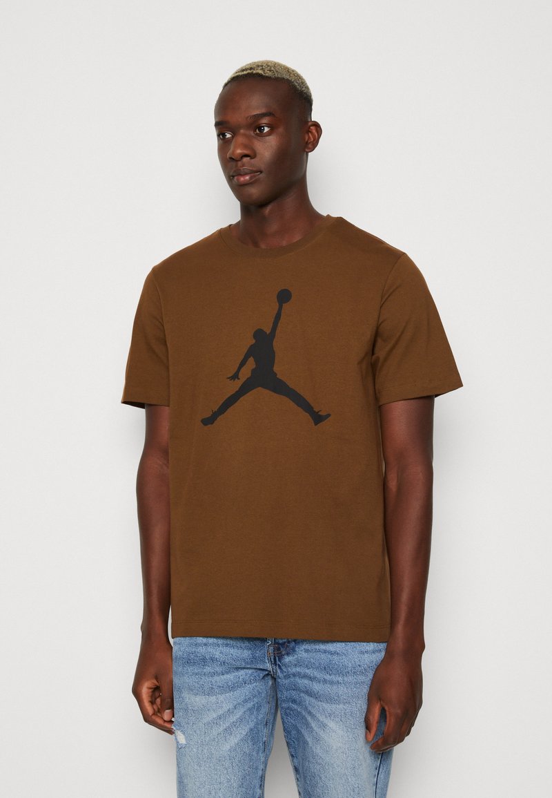 Jordan JUMPMAN SS CREW - T-shirt estampada - light olive/black