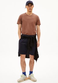 ARMEDANGELS JAAMES - Basic T-shirt - nutshell
