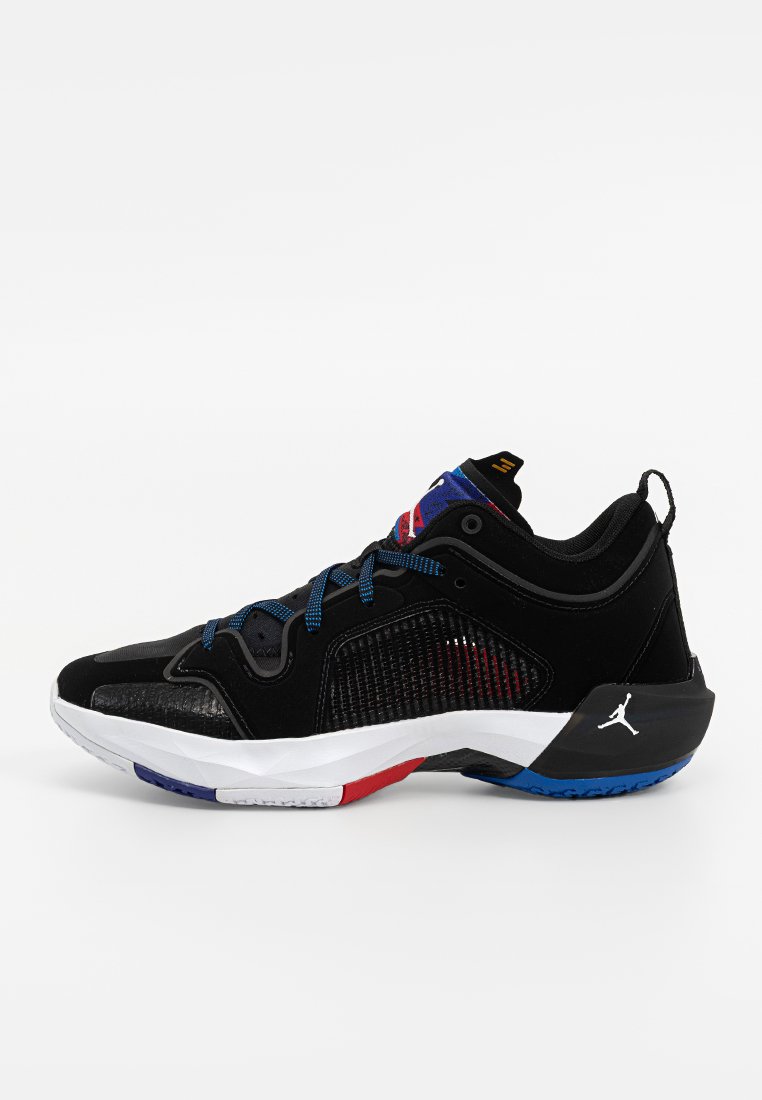 AIR JORDAN XXXVII LOW