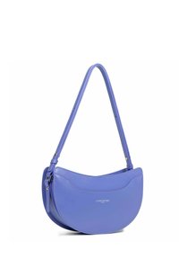 Borsa a spalla in pelle viola con una forma curvata, texture liscia e una cucitura decorativa. Dispone di una tracolla removibile e un logo impresso.