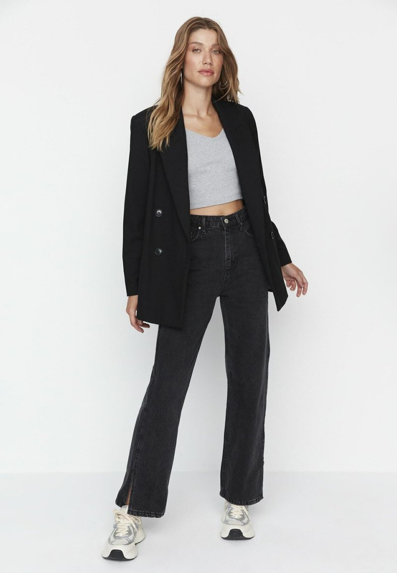 Trendyol Straight leg jeans zwart