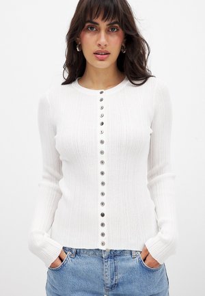 BUTTON DETAIL - Strickjacke - white