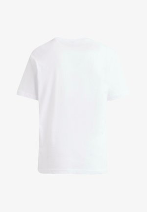 Fehér pamut póló klasszikus szabással, rövid ujakkal és kerek nyakkivágással. Simaság jellemzi, látható grafikák vagy minták nélkül.