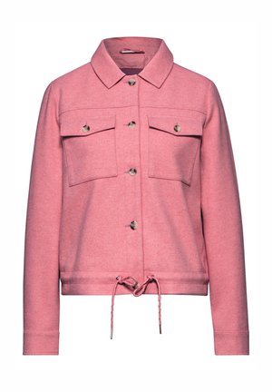 Veste en polaire rose avec un col, deux poches poitrine, fermeture à bouton à l'avant et un cordon de serrage à l'ourlet. Design texturé et décontracté.