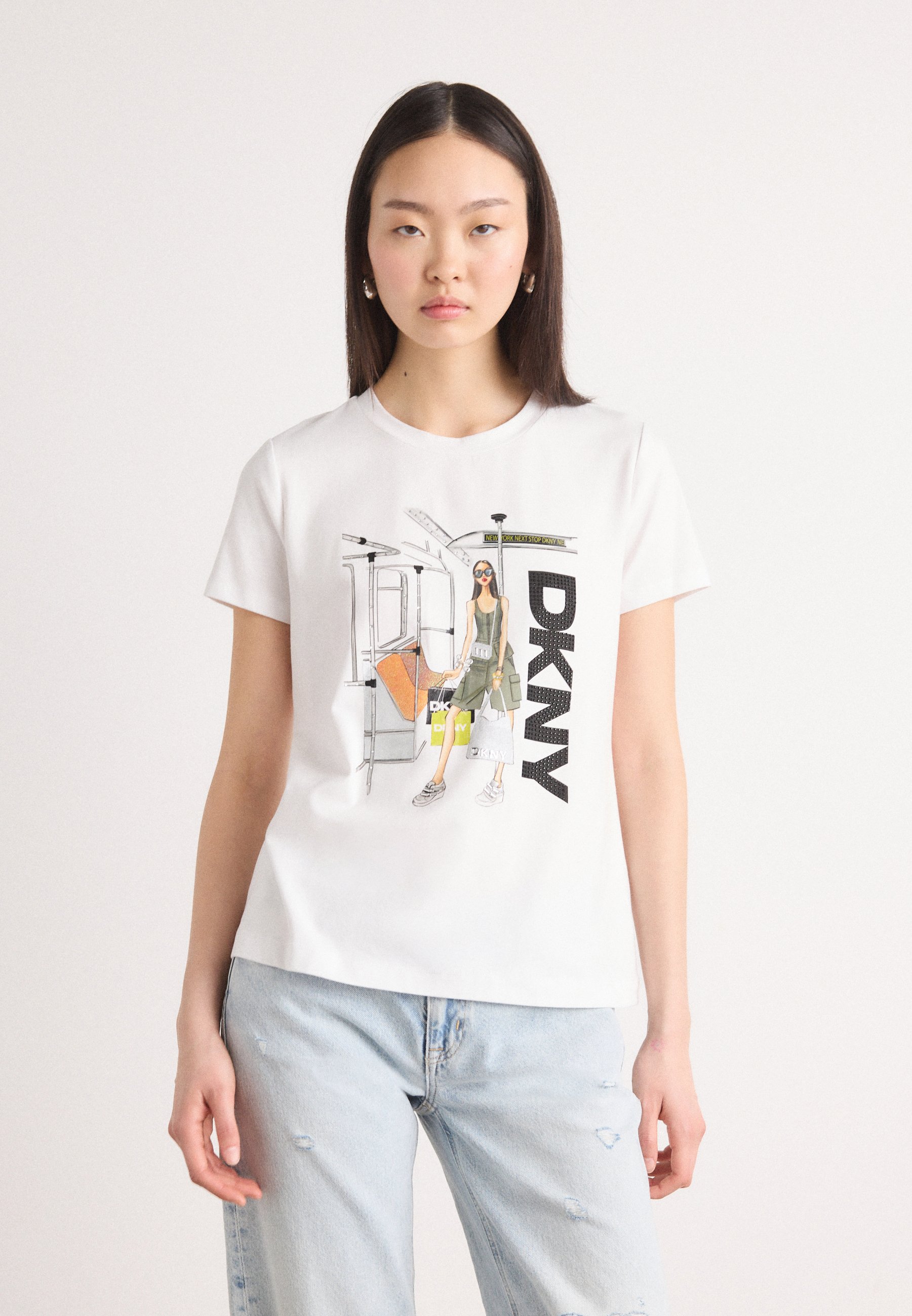 売れ筋商品|||ダナ キャラン ニューヨーク Tシャツ レディース トップス PRINTED STACK LOGO - Print T-shirt - white ダナ キャラン ニューヨーク レディース Tシャツ トップス