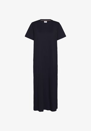 Robe longue noire à manches courtes en tissu doux, dotée d'une coupe droite et d'un col rond. Design simple sans motifs ni accents.