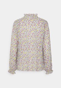 Blusa de manga longa em tecido leve, com um decote drapeado e padrão floral em tons de rosa, amarelo e cinza.