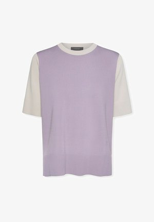 Kurzärmeliger Pullover in Lavendel und Creme. Strickstruktur, Rundhalsausschnitt, gerader Saum, mit dezentem Markenlogo unten links.