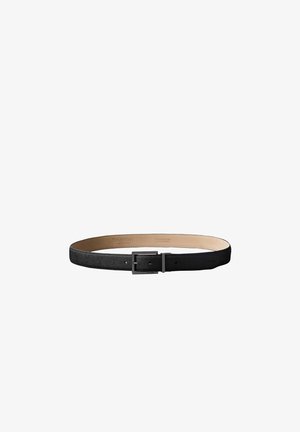 Sort tekstureret læderbælte med rektangulært mat sort spænde, tan indvendig foring og Calvin Klein logo prægning indeni.