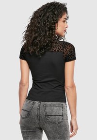 Urban Classics LADIES FLOCK LACE TURTLENECK TEE - T-shirts med print - black