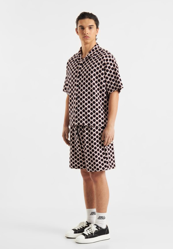 ESMIRA UNISEX - Shorts2