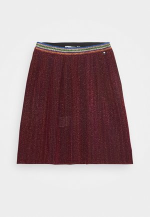 Burgundy skirt with a metallic sheen, featuring a multicolor elastic waistband and pleated texture. Simple A-line design, knee-length.
