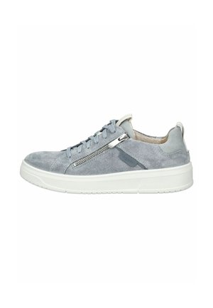 Baskets en daim gris clair avec semelle blanche, lacets à l'avant et fermeture éclair décorative sur le côté extérieur.