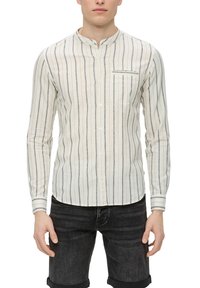 Weißes Langarmhemd mit vertikalen blauen Streifen, Stehkragen, einer Brusttasche und Knopfverschluss. Leichtes, strukturiertes Material.