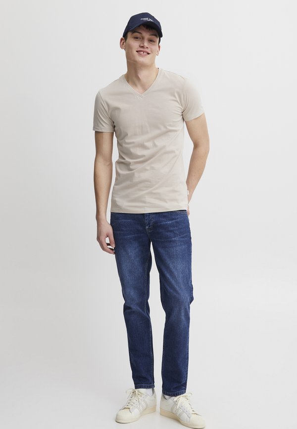 LINCOLN VNECK - Basic T-shirt - chateau gray2