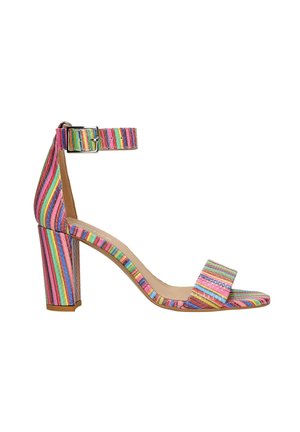 Sandalo con tacco alto multicolore a righe, caratterizzato da cinturino alla caviglia e tacco a blocco. Realizzato in materiale sintetico.
