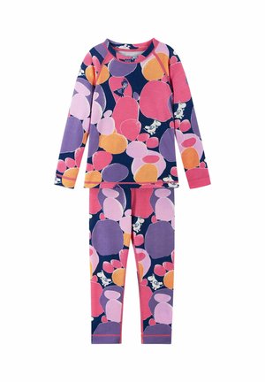 Dwuczęściowy dziecięcy zestaw piżamowy z długimi rękawami i legginsami, ozdobiony wielokolorowymi kółkami i małymi postaciami z kreskówek na ciemnym tle.