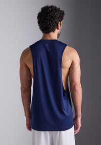 Pier One Sport ULTRA LOW MUSCLE SPORTS TANK - Μπλούζα - dark blue