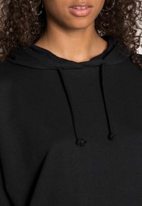 Vero Moda Jersey con capucha - black