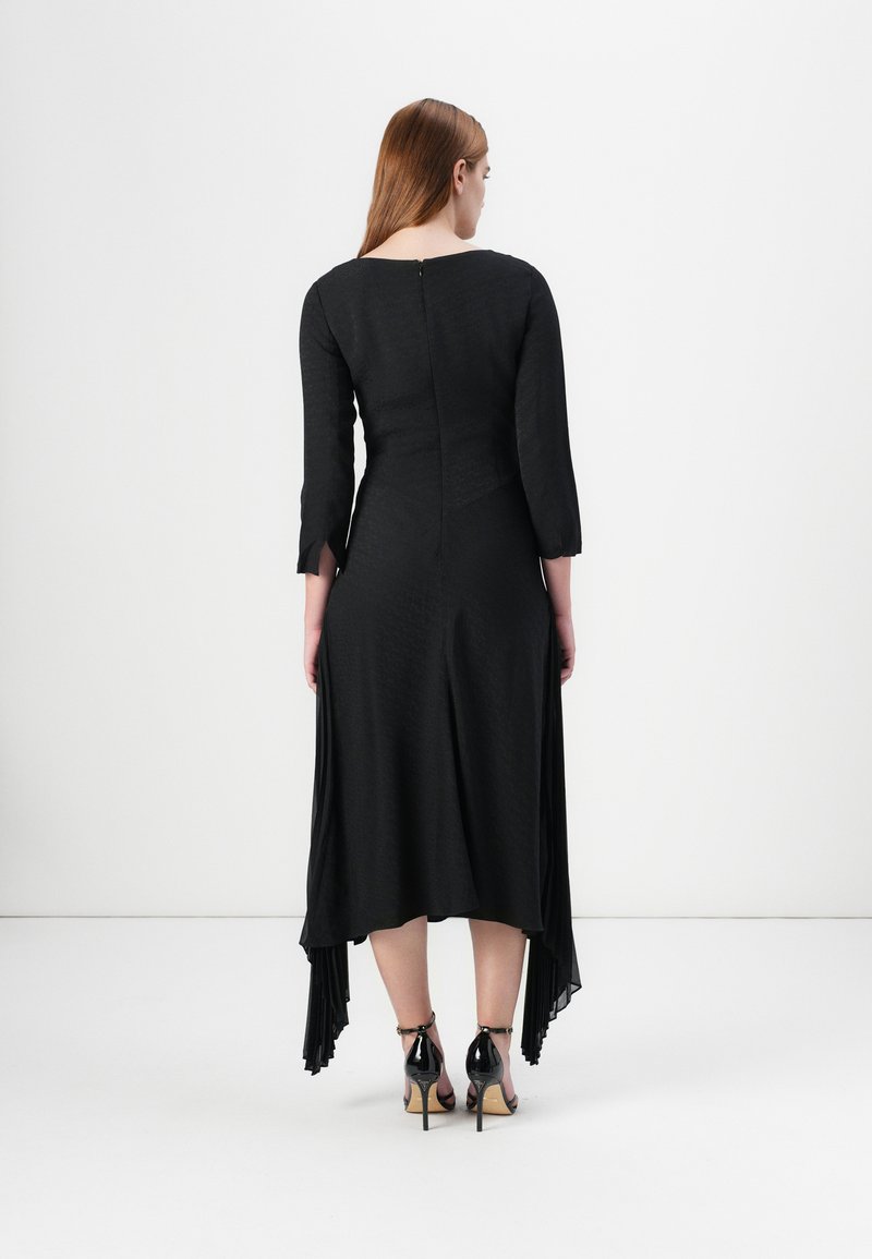 knee length dresses for ladies White collar dress | Black | Women | KARL LAGERFELD main image 1