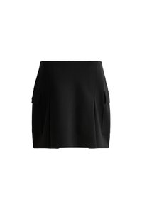 Fekete szoknya texturált anyagból, két oldalsó zsebbel, ívelt derékkal és bővülő sziluettel az A-vonalú fazonért.