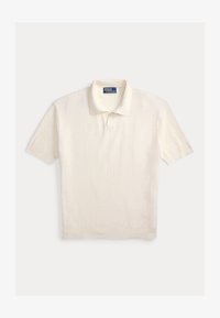 Επιλέχθηκε, pale cream