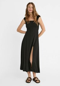 Stradivarius - FLOWING MIDI WITH CROSSED BACK - Dnevna haljina - black Minijatura 1