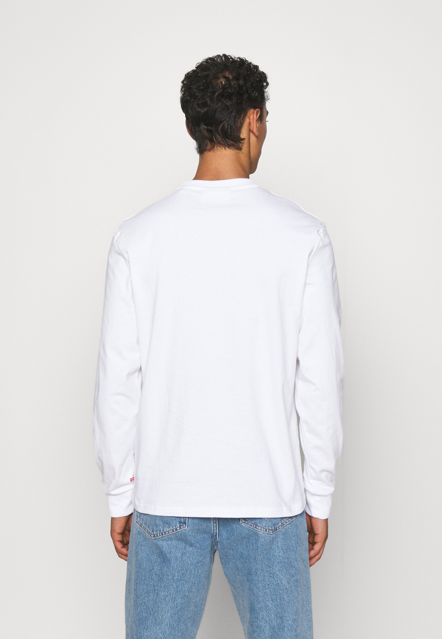 Uomo CASUAL TEE LONG SLEEVE - Maglietta a manica lunga - white Uomo CASUAL TEE LONG SLEEVE - Maglietta a manica lunga - white