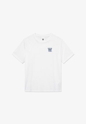 Witte katoenen t-shirt met een ronde hals en korte mouwen. Bevat een klein blauw logo op de linkerborst. Casual ontwerp, geen patronen.