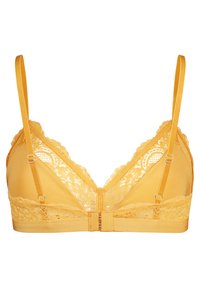 Bralette amarelo em renda com copas triangulares, alças ajustáveis e fecho tipo gancho nas costas. Apresenta um acabamento em renda floral ao longo das bordas.