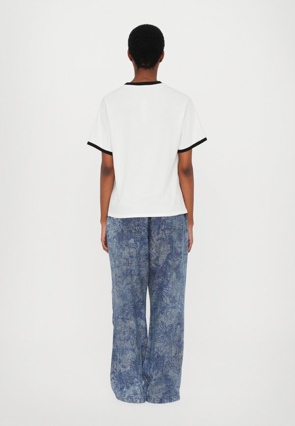 EVAN STACEFACE OVERSIZED TEE - Print T-shirt4