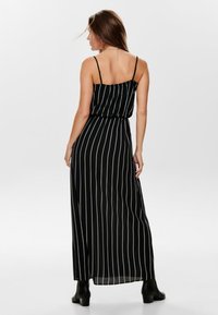 ONLY ONLWINNER - Maxikleid - black
