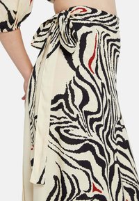 Be Sunset EUGENE - Complementos de playa - zebra
