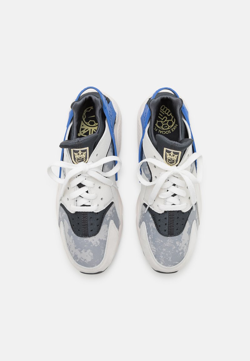wmns air huarache prm