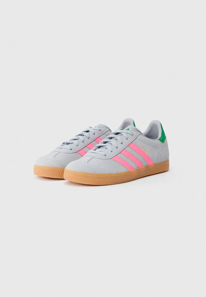 adidas gazelle silver green womens Adidas Gazelle Sala sneakers » dispo en ligne maintenant !