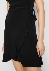 VILA VIFINI WRAP SHORT DRESS - Kasdienė suknelė - black