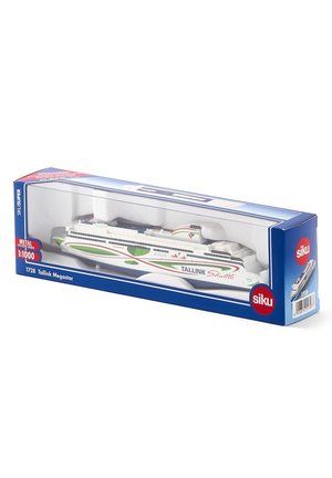 Modell der Tallink Megastar-Fähre, aus Metall und Kunststoff gefertigt, mit einem weißen Rumpf und grünen sowie roten Akzenten, in einer blauen Box präsentiert.
