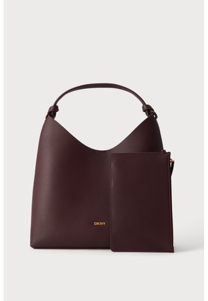 DKNY, PAULA HOBO - Чанта за пазаруване - bordeaux